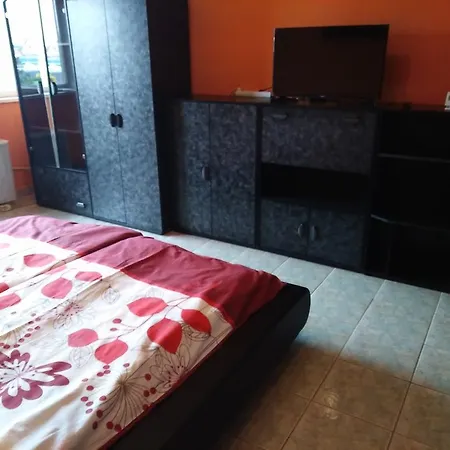 Thoekoely Apartman Appartement *