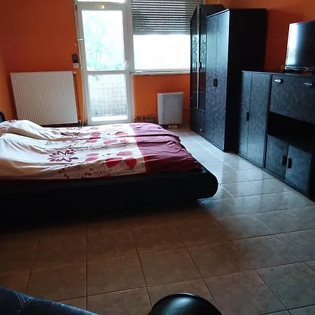 Appartement Thoekoely Apartman Szolnok