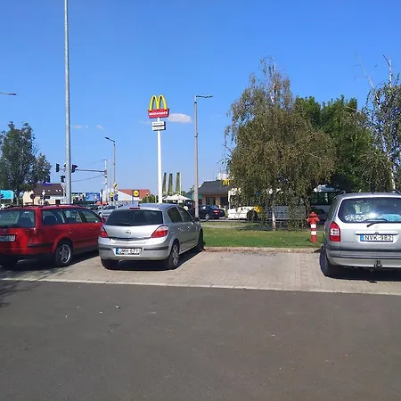 Thoekoely Apartman * Szolnok