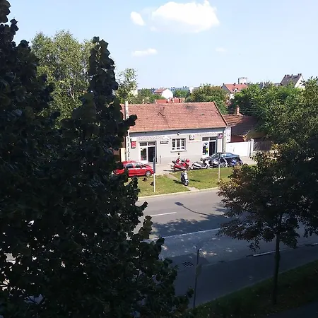 Appartement Thoekoely Apartman